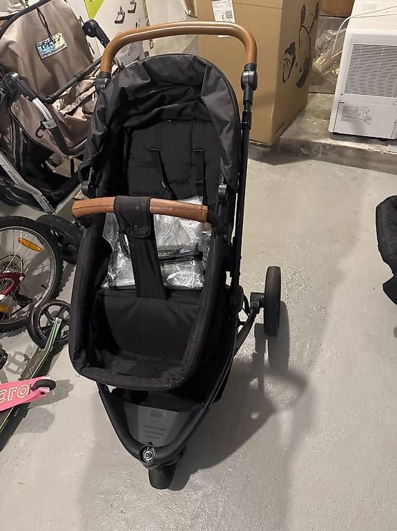 Poussette: Kinderwagen 3in1 – D'occasion à Beringen par Benaaa