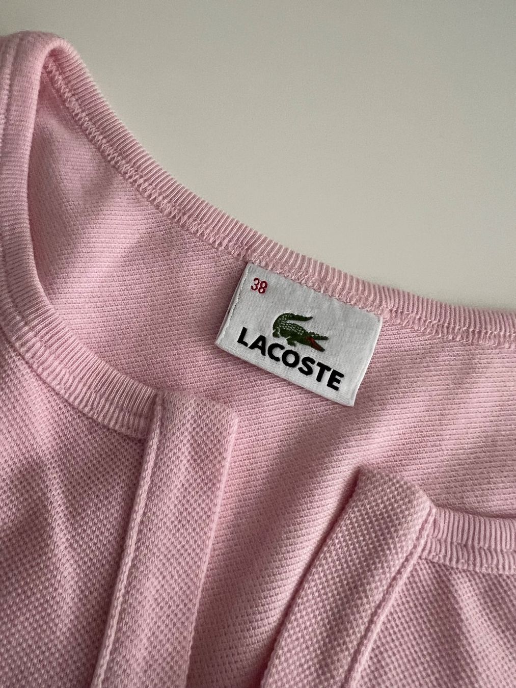 Lacoste Top: Top Lacoste 100% coton – Usato da Neuchâtel venduto da kat_n6gp 3