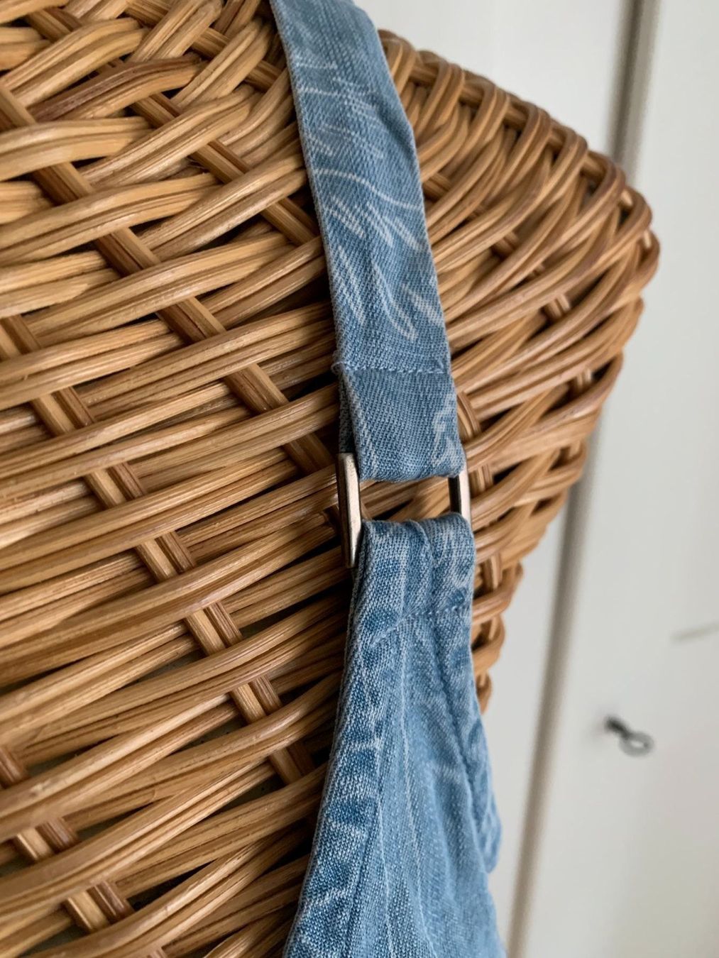 Tops: RVCA - Jeanstop hellblau S – D'occasion à Zürich par Diazaio 2
