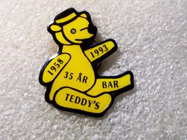 Ansteckpin 70: Teddy's Bar