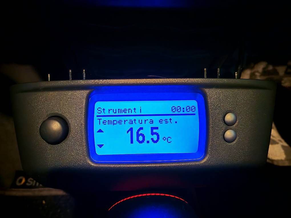 Smart Tutti pezzi di ricambio auto: Ripristino retroilluminazione luce Computer Smart Roadster – Usato da Cadenazzo venduto da Mulinacu 4