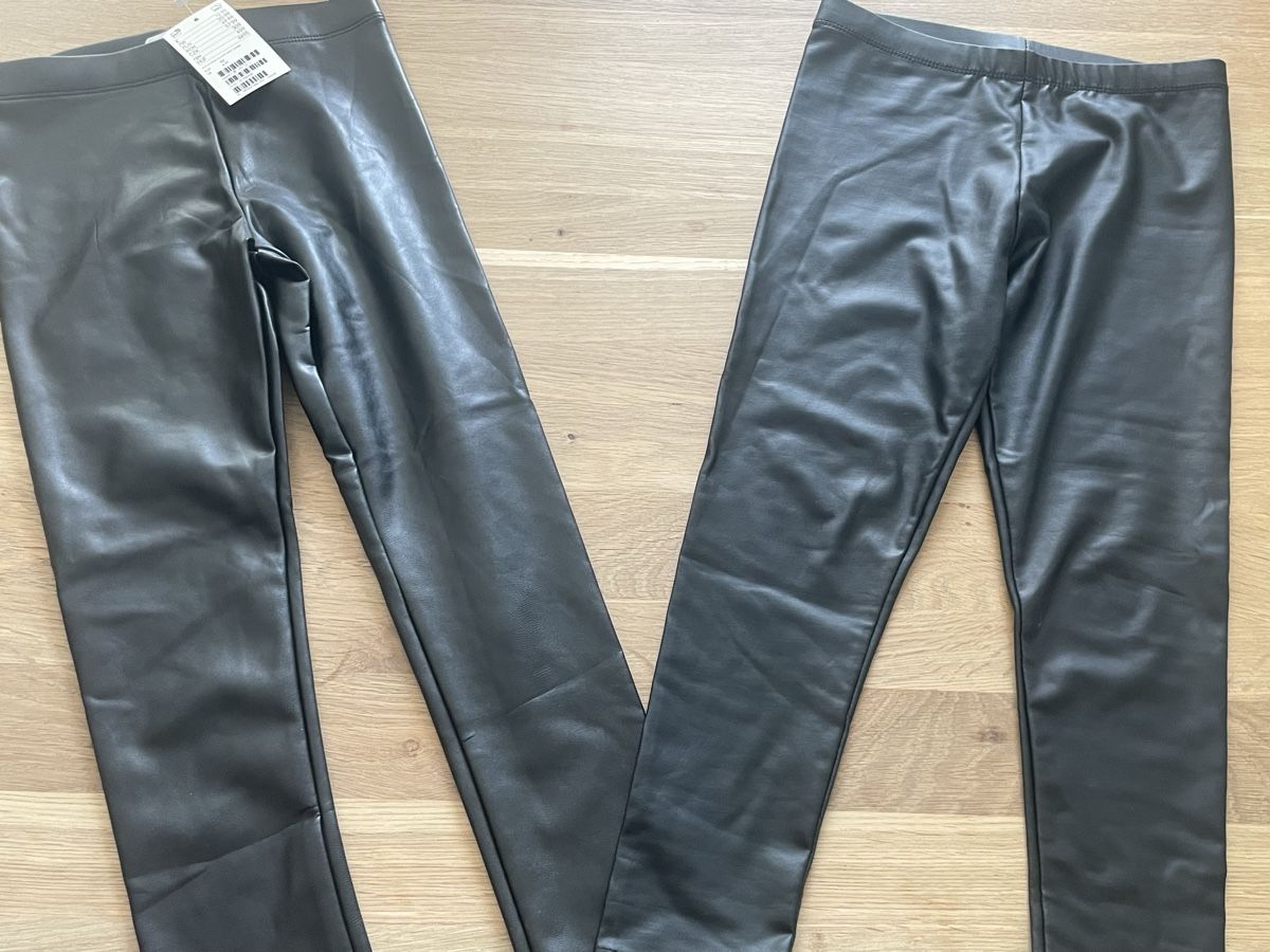 Kleiderpakete & -sets: Kleiderpaket Mädchen 122  – Gebraucht aus Visp von walschi91 2