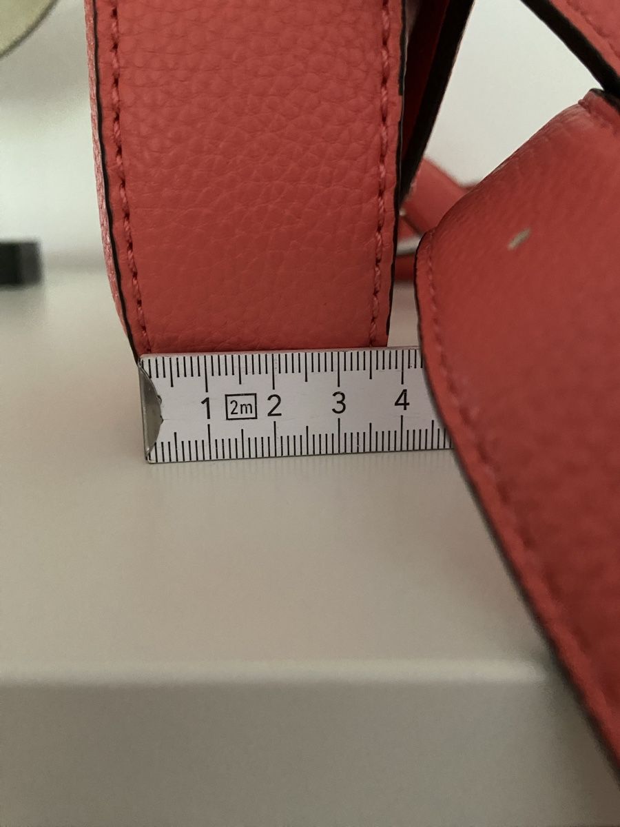 Guess Borse da donna: Guess Tasche – Usato da Bülach venduto da kittygismo 6