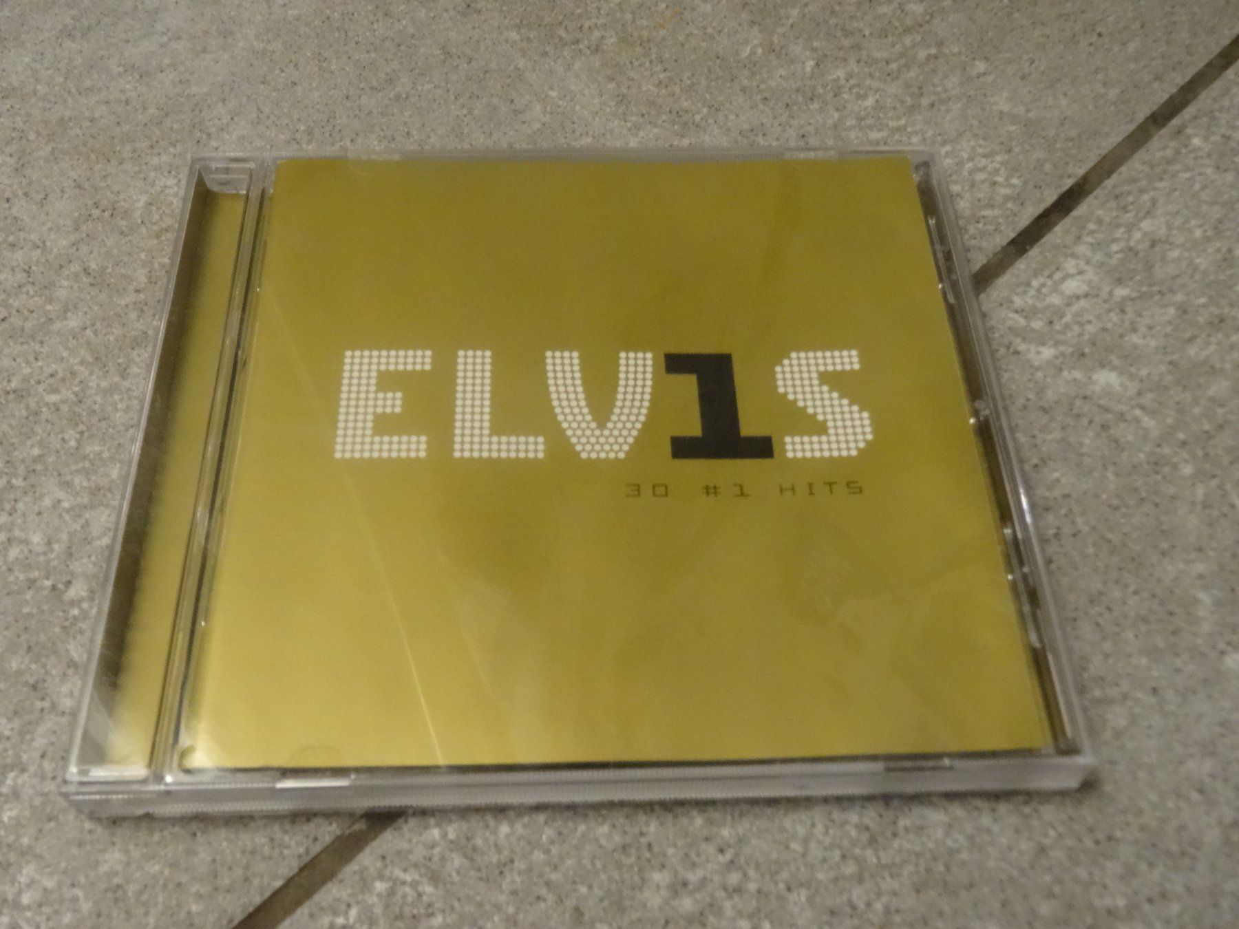 CD: Elvis - ELV1S - 30 Number 1 Hits CD – Usato da Olten venduto da Disc-Ausverkauf