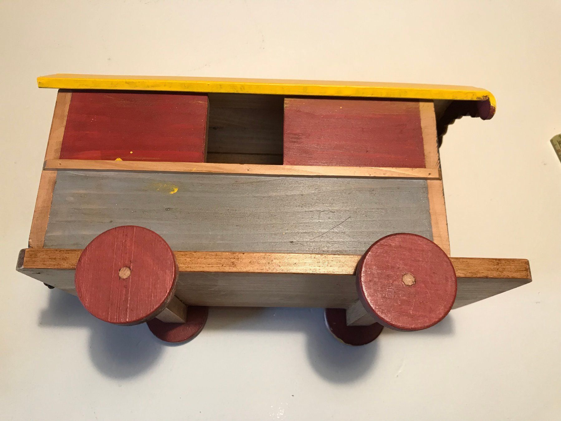 Articoli in legno: Roulotte de cirque en bois peint – Usato da Ste-Croix venduto da mjmg 3