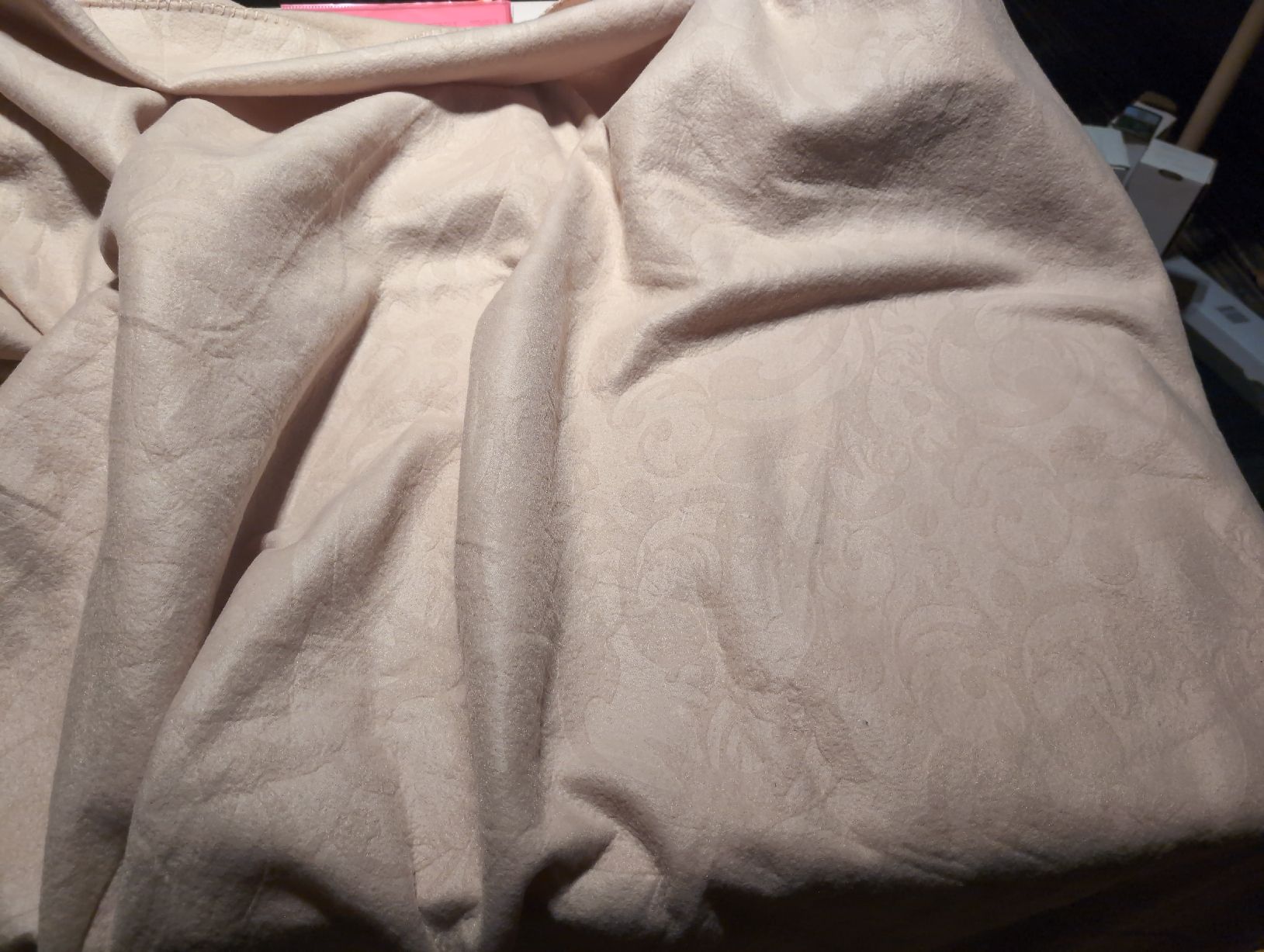 Coperte: lin vosges thin bed cover 200x 140 – Usato da Zürich venduto da Kralot