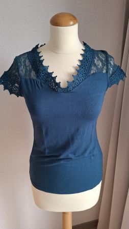 Damen Shirt mit Spitze, Grösse 34. neu
