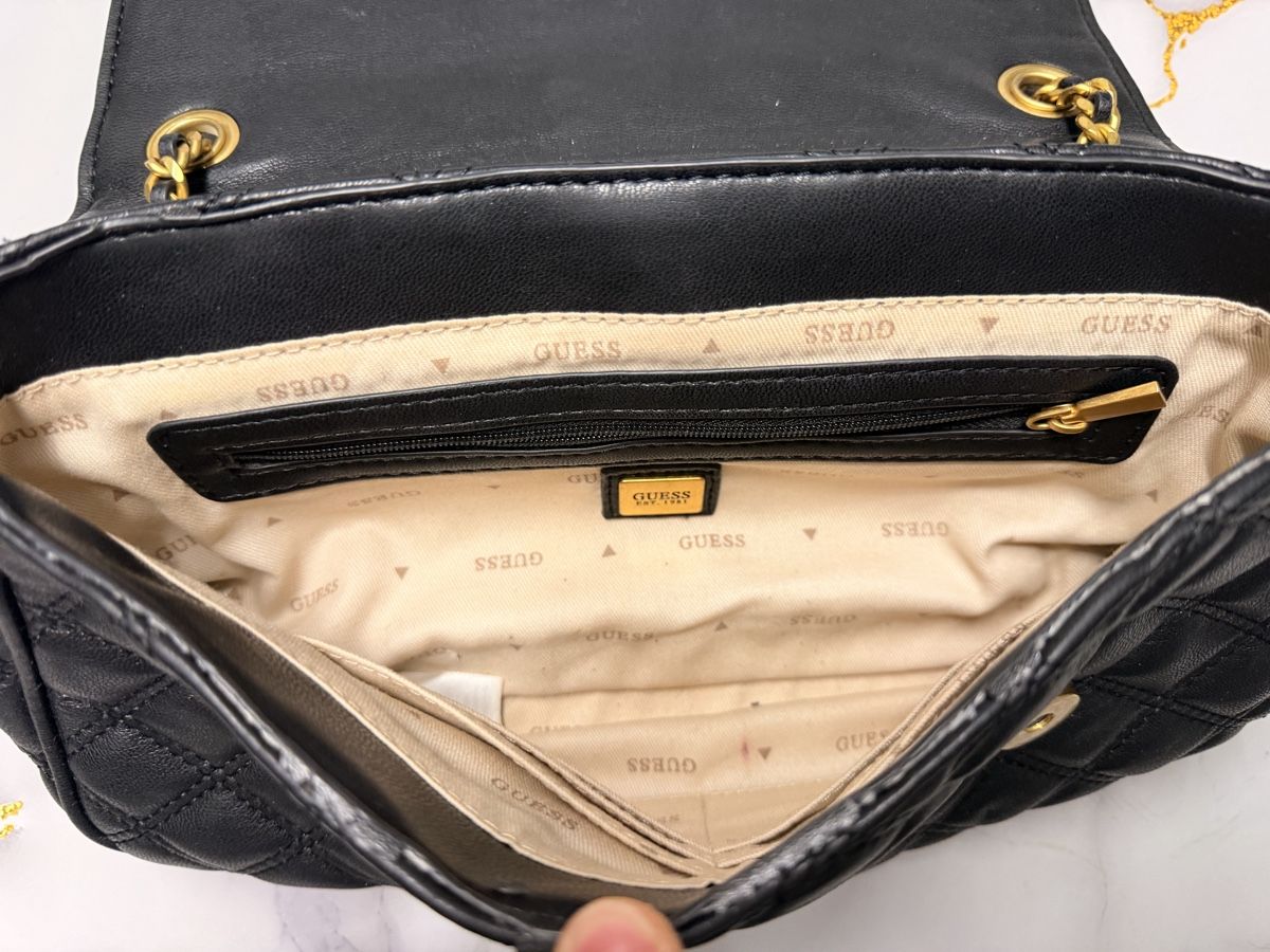 Guess Borse da donna: Tasche guess black – Usato da Massagno venduto da pokecoach 3