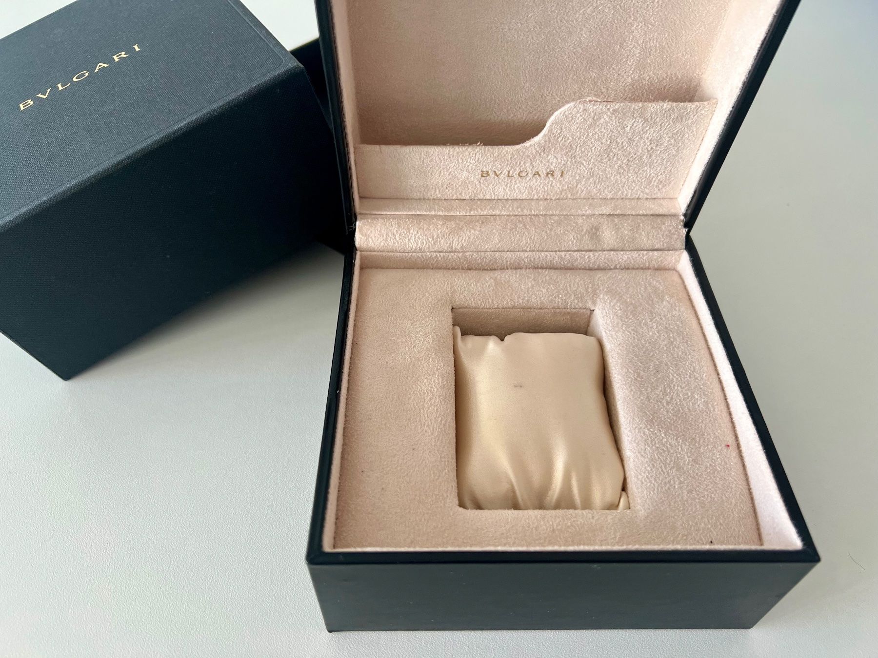 Bulgari Orologi: BULGARI / BVLGARI original black leather box with outerbox – Usato da Mont-sur-Lausanne venduto da vmi_ym5l 1