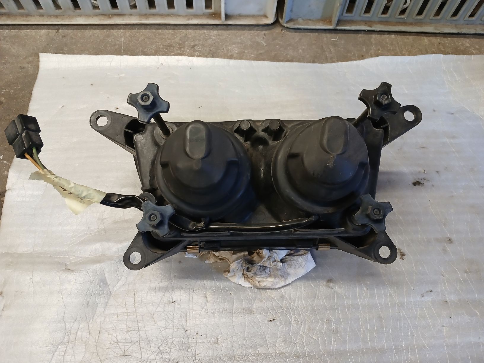 Yamaha Alle Motorradersatzteile: Yamaha TDM 850 4tx phare optique scheinwerfer – Gebraucht aus Fey von lobanovski1 1
