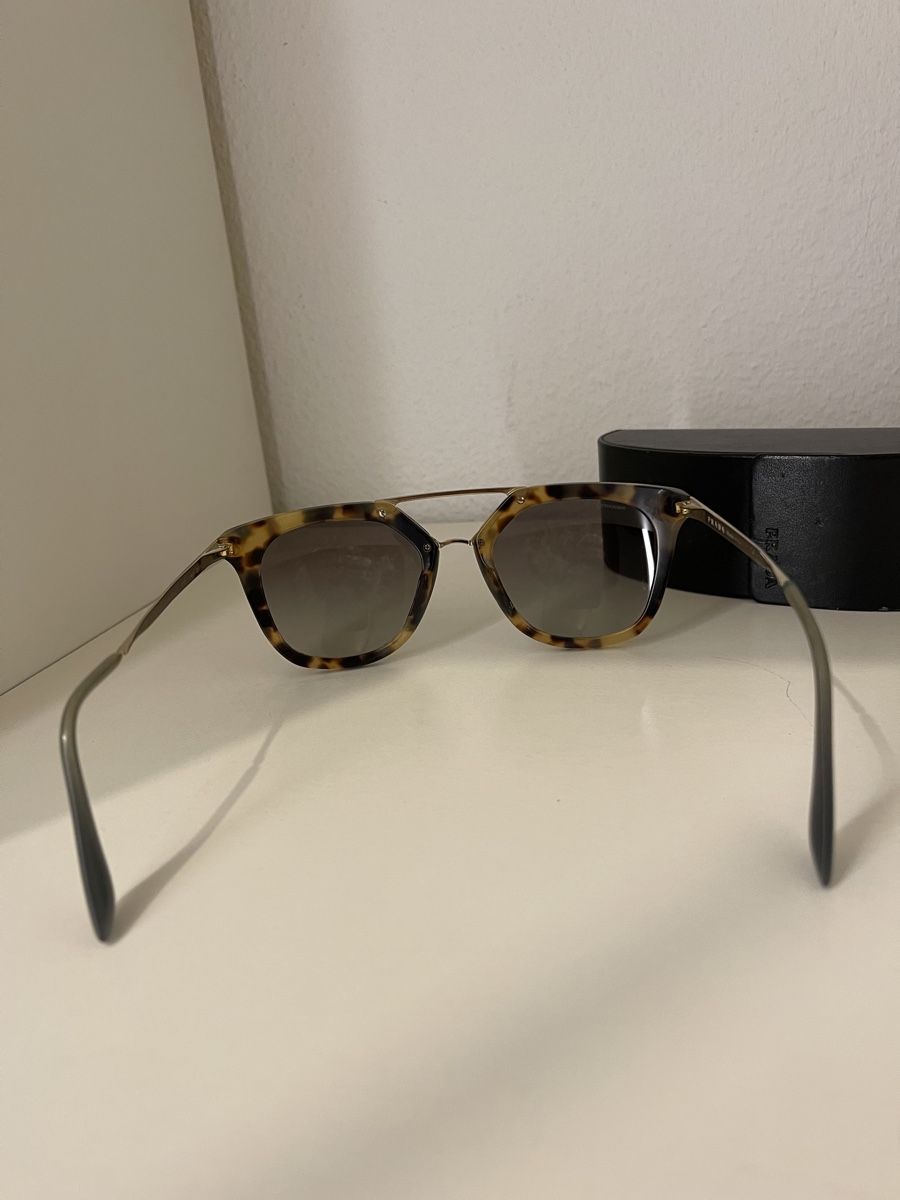 Prada Brillen & Gläser: Oryginal Prada Sonnenbrille im Schildpattmuster mit Etui! – Gebraucht aus Wetzikon ZH von Jan_wojt 2