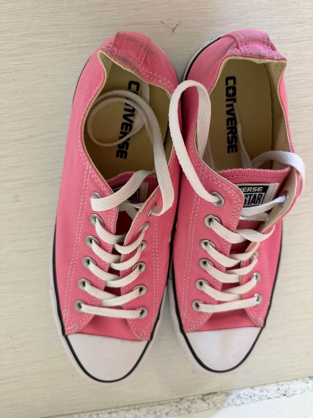 Scarpe da donna: CONVERSE grösse EU 41. UK 7,5 – Usato da Thun venduto da jeff070 1