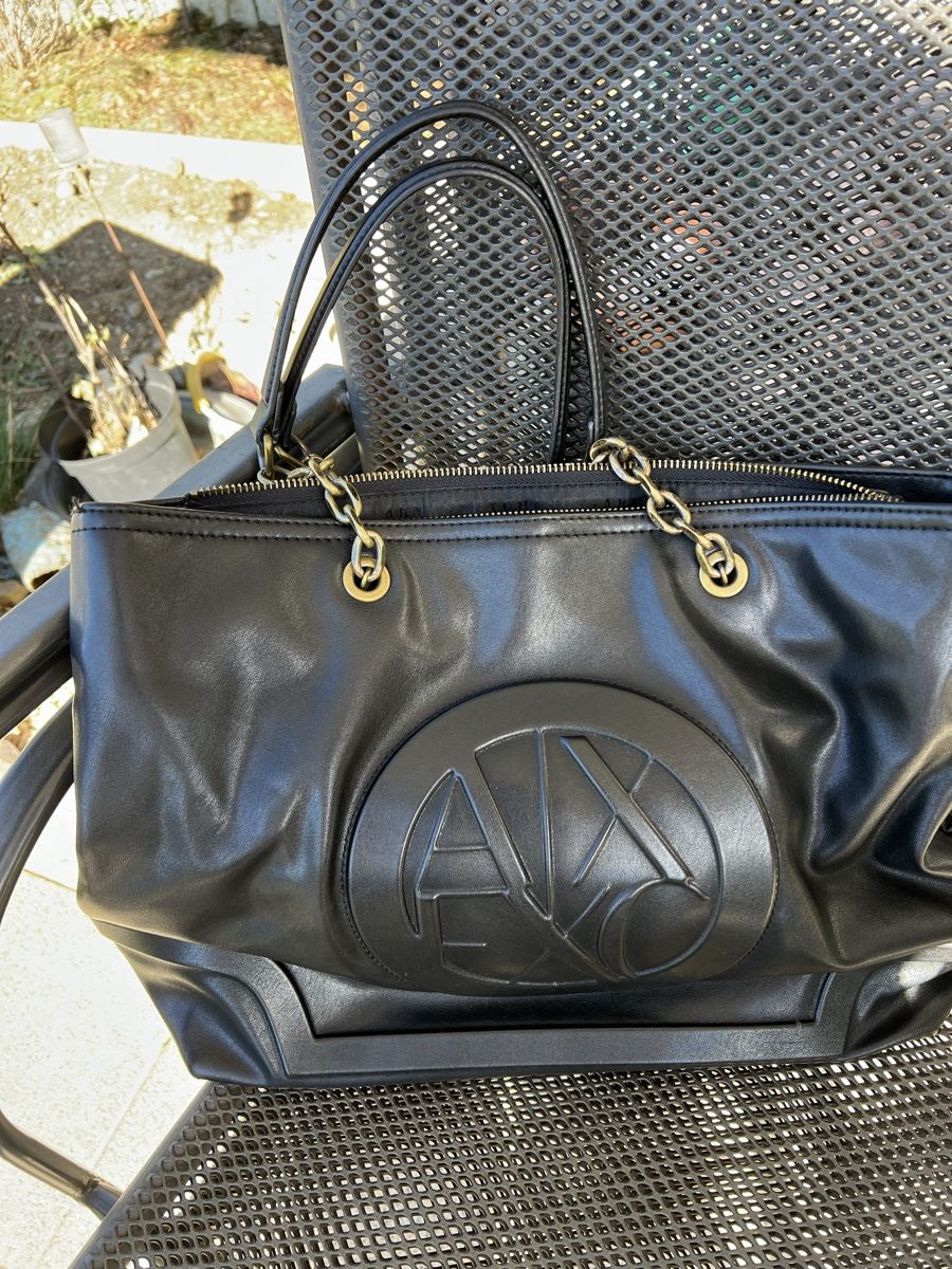 Armani Borse da donna: Armani Exchange Handtasche - schwarz gebraucht – Usato da Derendingen venduto da MDPshopandmore