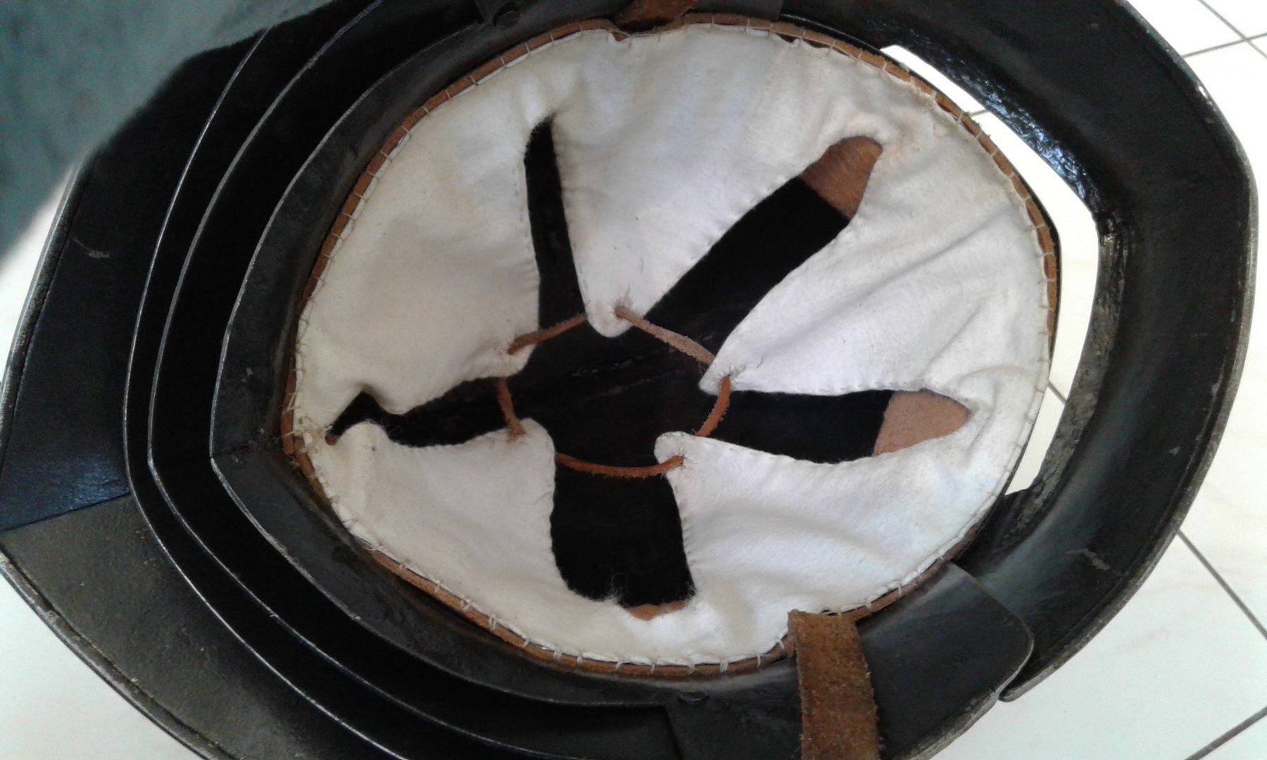 Vêtements anciens: Helm mittelalterlich Schaller Reenactment – D'occasion à Nunningen par Oliad 3