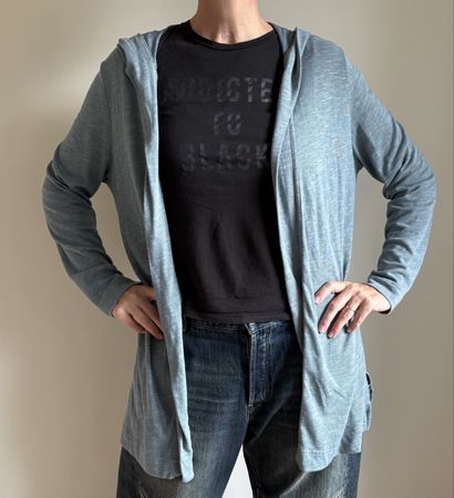 Leichte Sommer Strickjacke mit Kapuze, Grösse M, neuwertig