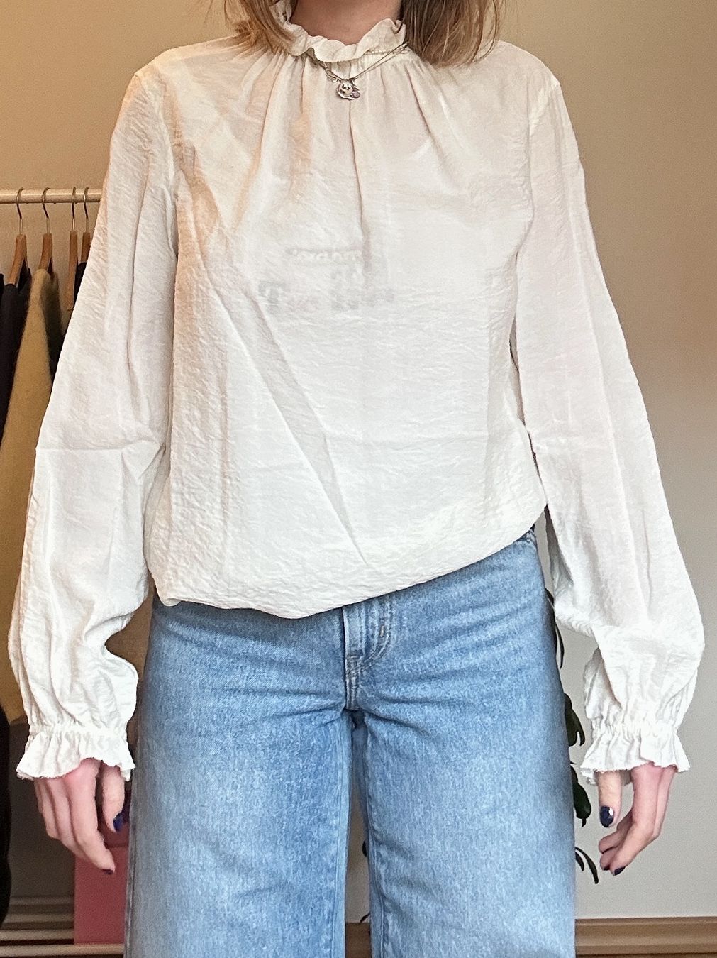 Cos Chemisiers: Blouse blanche COS – Neuf (Voir description) à Vessy par tania4284