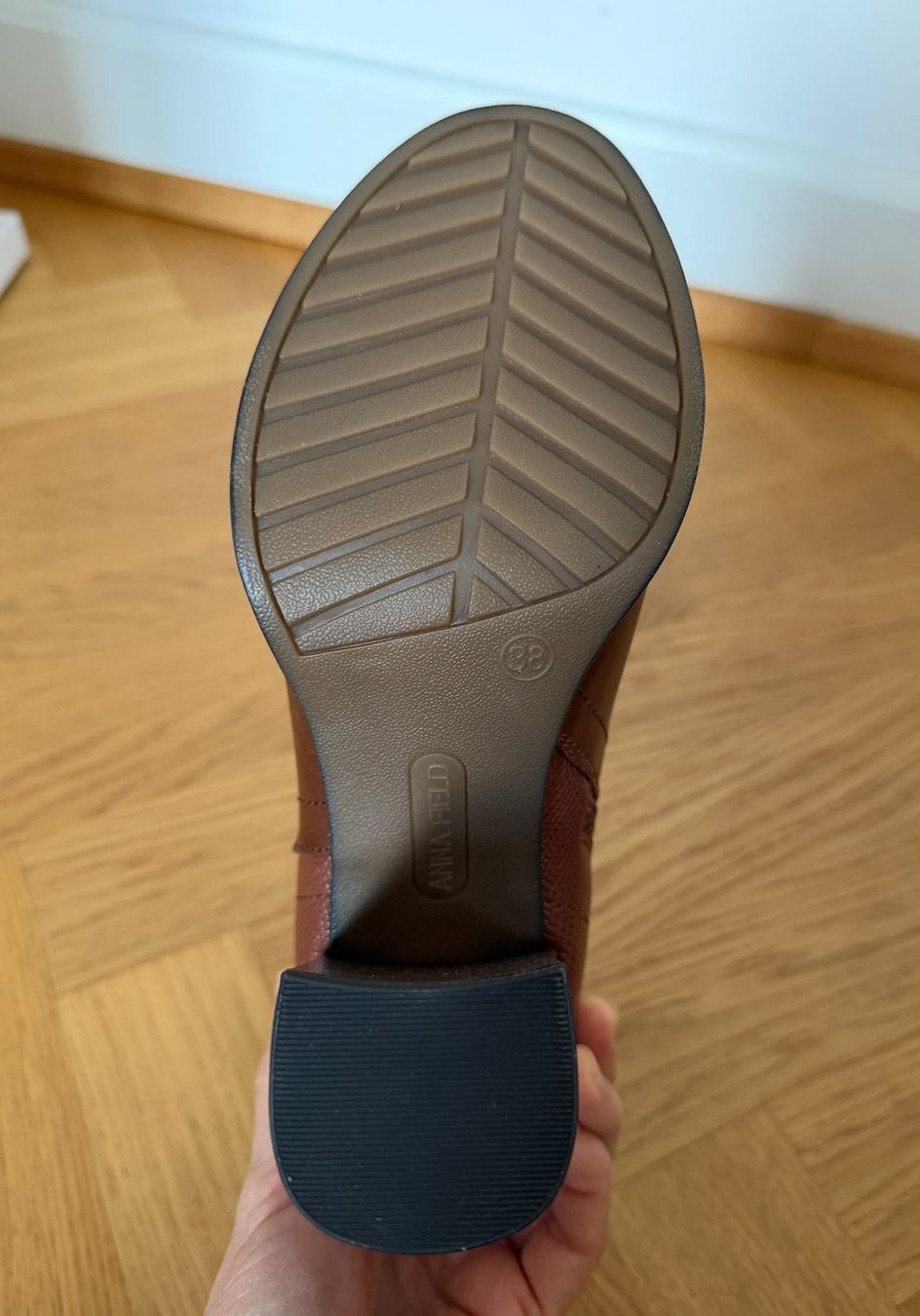 Damenschuhe: Stiefeletten braun mit Absatz Grösse 38, NEU – Neu und originalverpackt aus Basel von Blue199 4