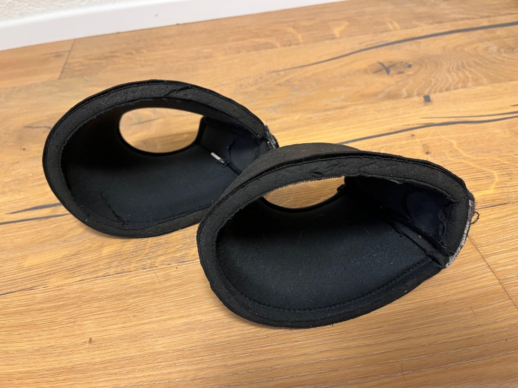 Stinchiere & Fasciature: SHOWMASTER neoSOFT Springglocken - full - Glocken – Usato da Affoltern am Albis venduto da Blackrhythm 2