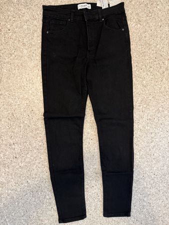 Jeans Pull&Bear schwarz Grösse 38 guter Zustand neuwertig