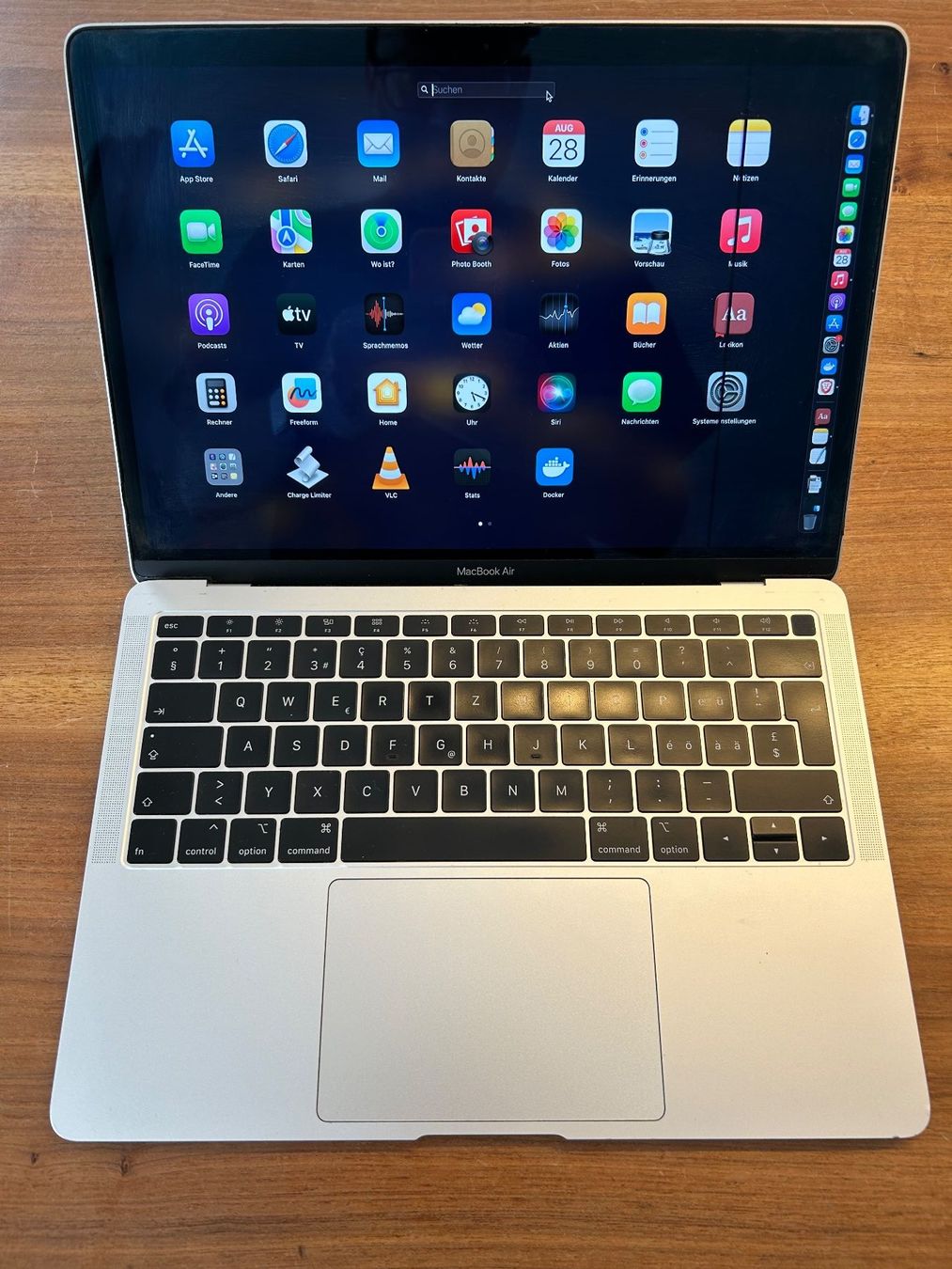 Apple Notebook: MacBook Air 2019 Model A1932 – Usato da Naters venduto da Ganymed0 3