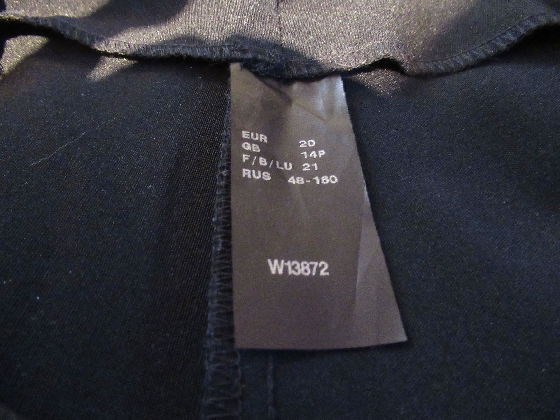 Lotti di vestiti: Blusen+ Top +Hosen – Nuovo (secondo la descrizione) da Rüfenacht BE venduto da tial70 5