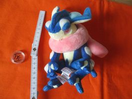 Pokemon Quajutsu Plüschfigur