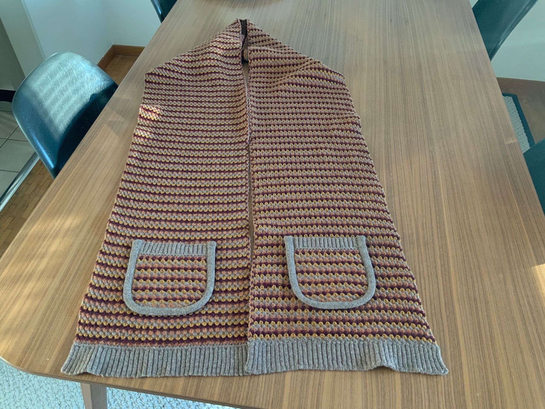 Foulards, Tücher & Schals: SeebyChloé: écharpe en laine vierge – Gebraucht aus Genève von Taracolac20