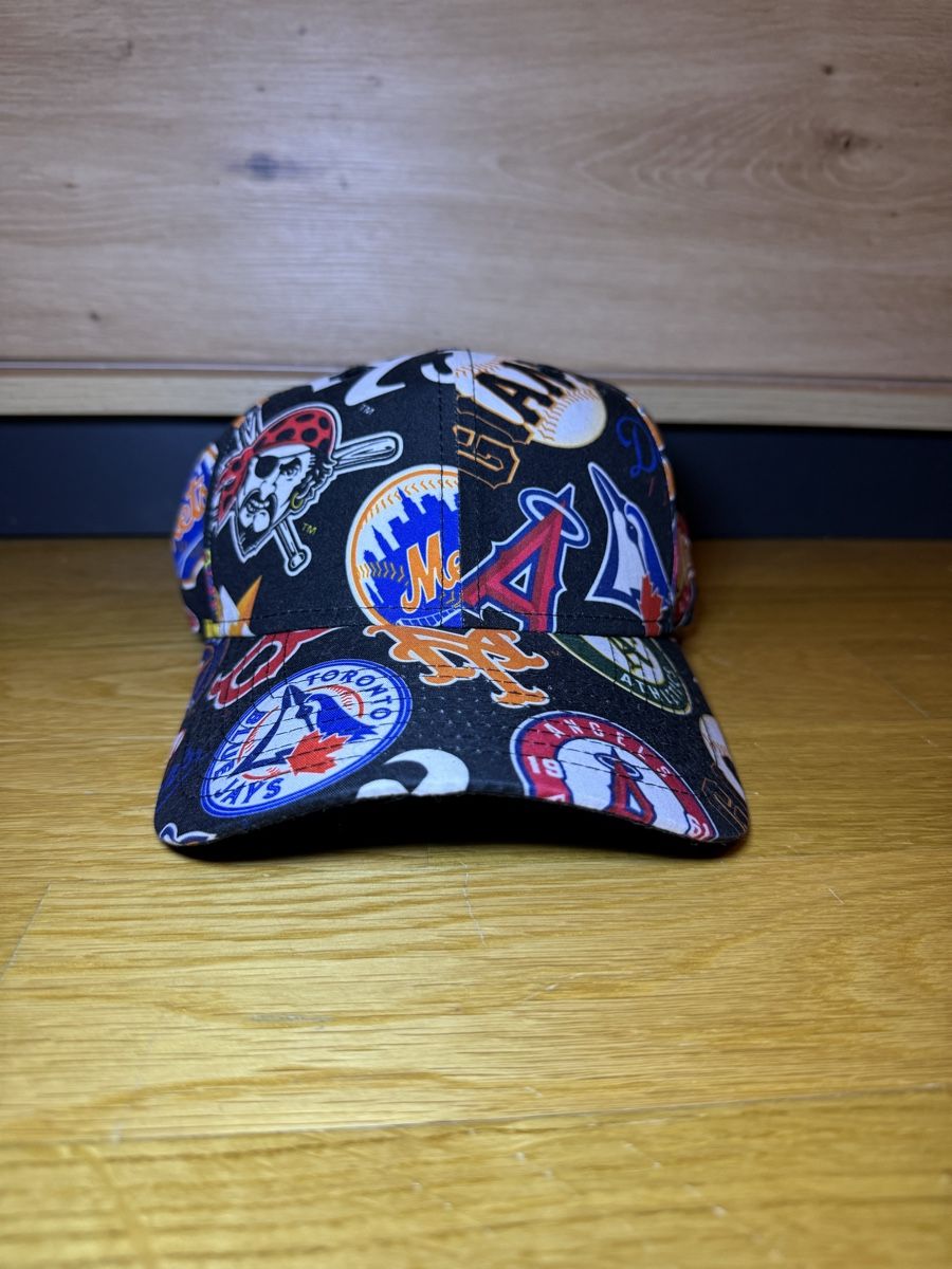 New Era Copricapi, berretti & cappellini: New Era Baseball - Mixed Teams Logo – Nuovo (secondo la descrizione) da Ostermundigen venduto da Alex_ngtran 1