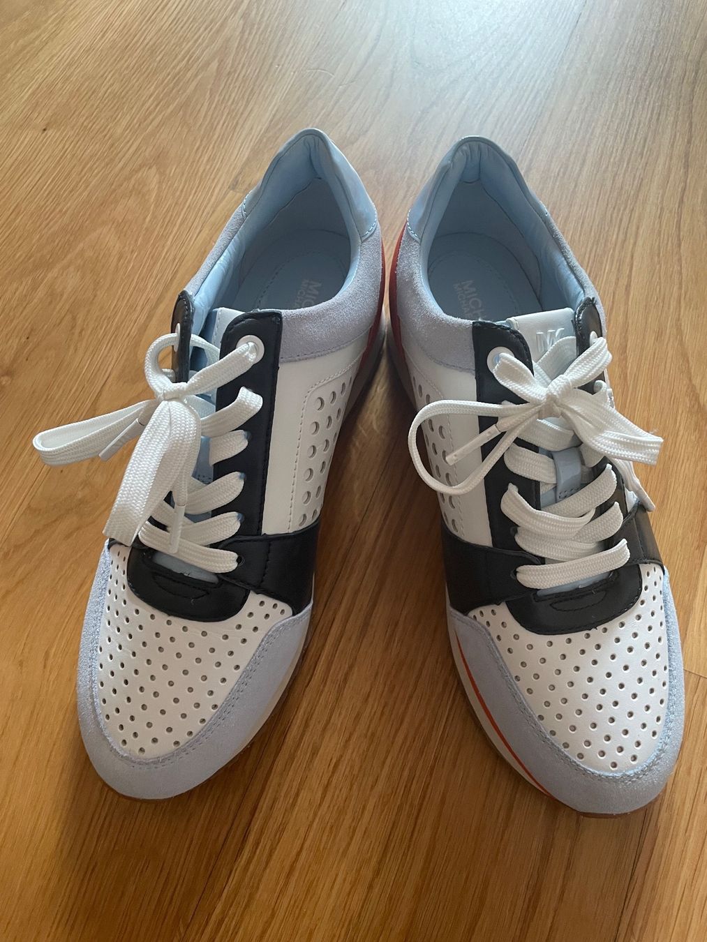 Michael Kors Damenschuhe: Michael Kors Turnschuh neu! – Neu und originalverpackt aus Unteriberg von fae_2gz2