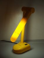 Gelbe Tischlampe aus Kunststoff, verstellbar, Retro-Look