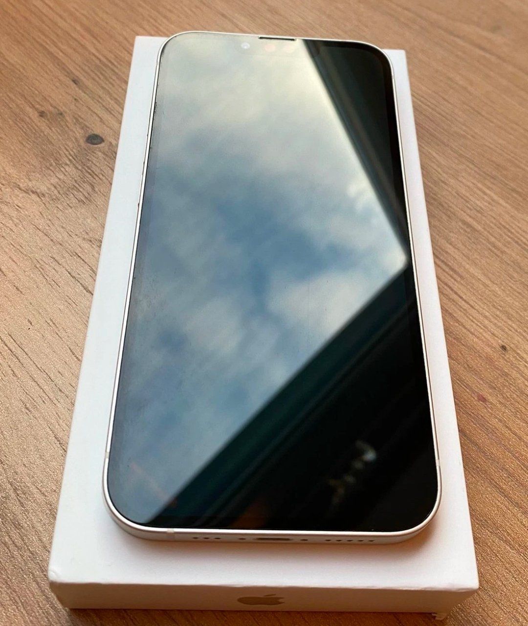 Apple Telefoni cellulari / Smartphones: iPhone 13 (128GB) Akku 100% – Usato da Luzern venduto da Waince786 1