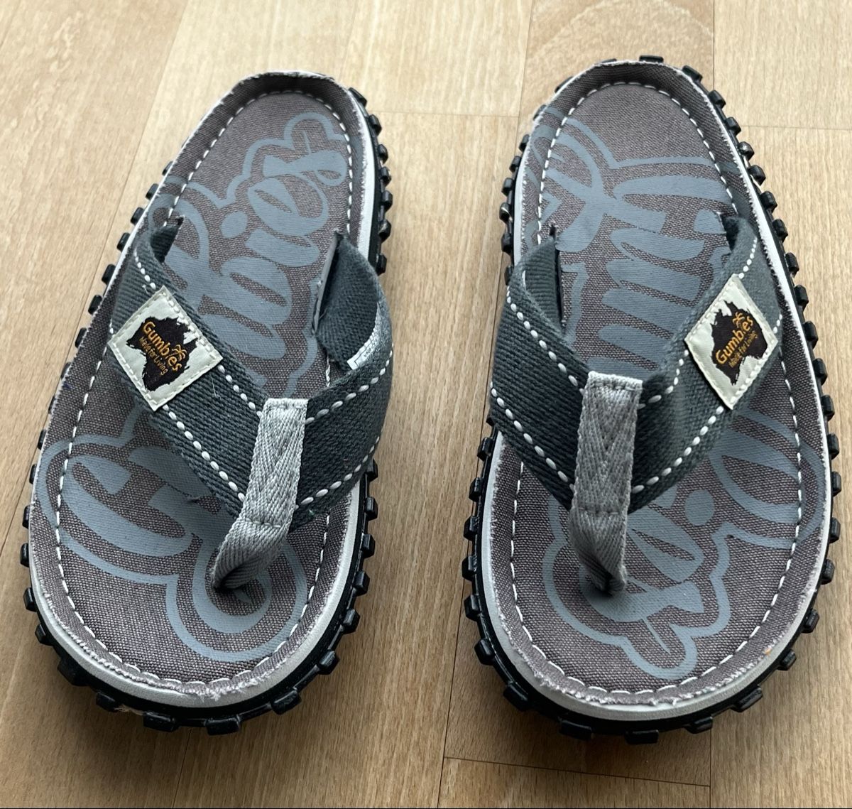 Scarpe per ragazzi: Gumbies Flipflops, neuwertig, Gr. 36 – Nuovo (secondo la descrizione) da Merlischachen venduto da alpeva 1