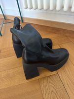 Plateau Stiefeletten schwarz mit Blockabsatz neuwertig