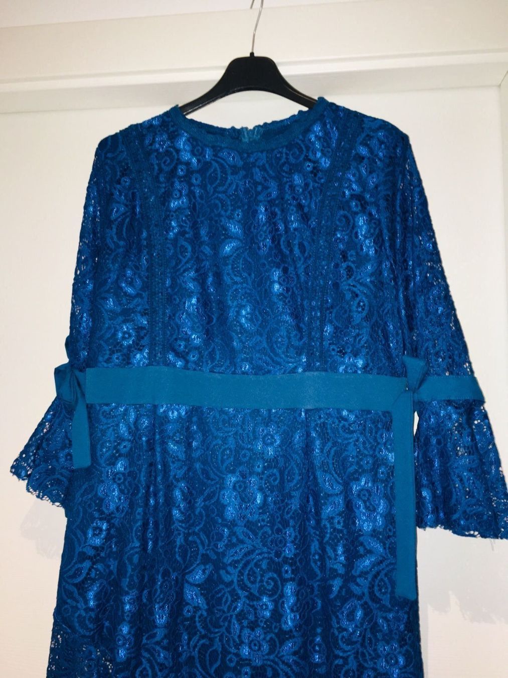 Vestiti: Kleid DESIGN Gr. 42 - 44 ,doppelt BOUTIQUE!!! – Nuovo (secondo la descrizione) da Bellinzona venduto da LuganoBoutique 1