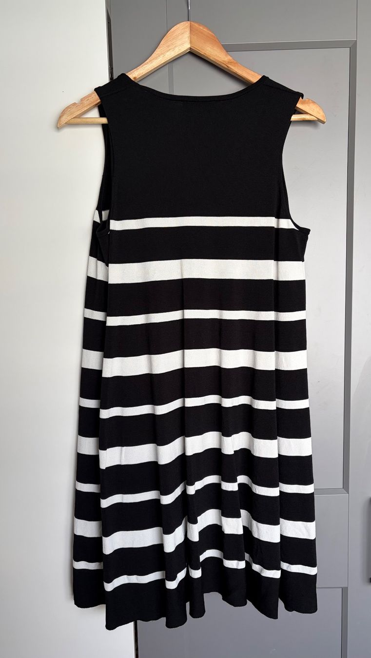 Cos Vestiti: Cos Kleid, gr. M – Usato da Hergiswil NW venduto da irinagraf 1