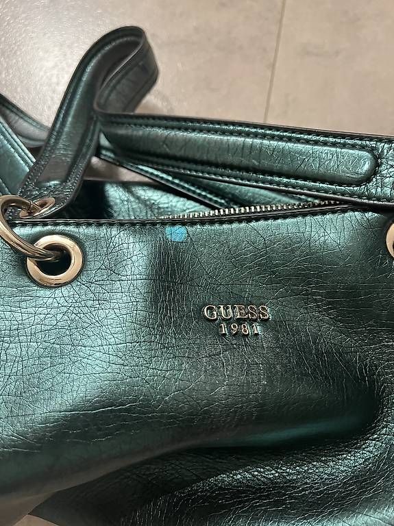 Taschen für Damen: guess handtasche  – Gebraucht aus Adligenswil von balboa5 1