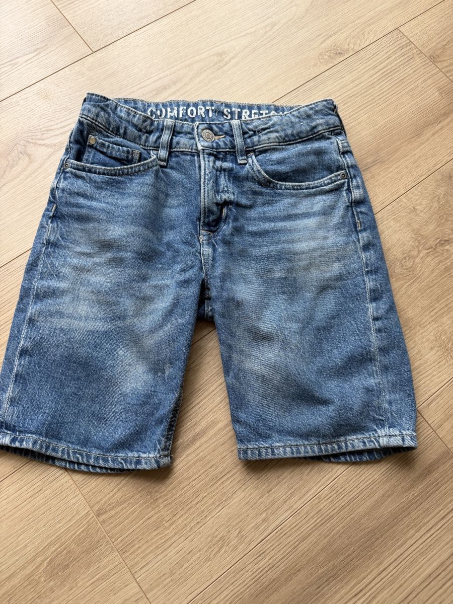 Lotti & Set di vestiti: Shorts 3 Stück gr.134-140 – Usato da Kriessern venduto da Kramar12