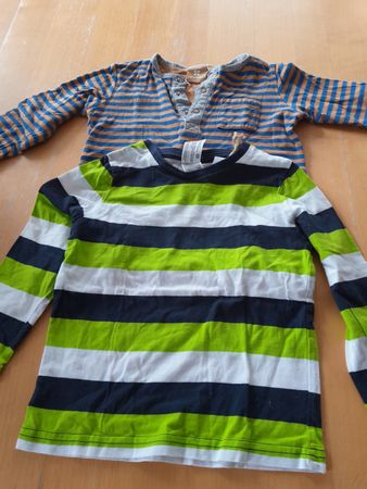 2 Langarmshirts 98/104 gestreift, getragener aber guter