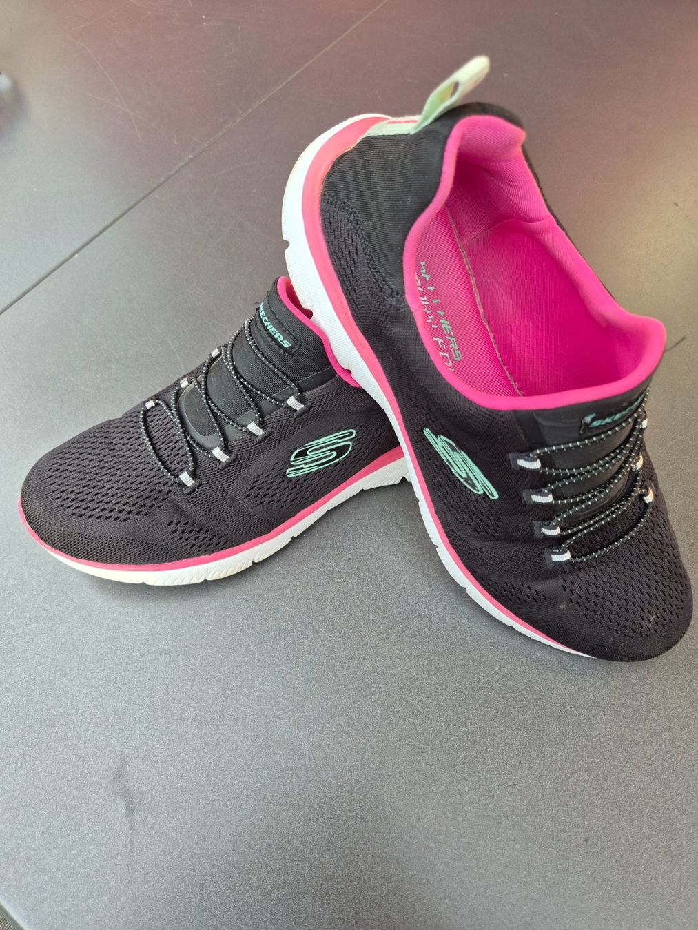 Skechers Scarpe da donna: Skechers Gr. 41 – Usato da Steinen venduto da sius21