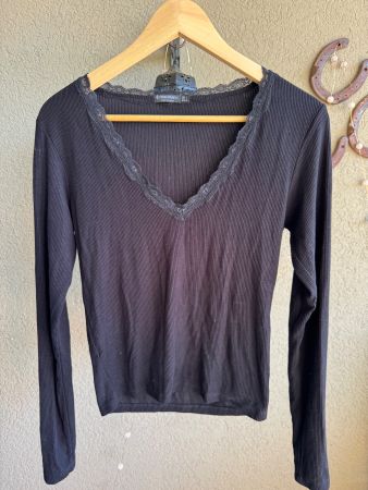 Stradivarius langarmtop mit spitze Gr.l