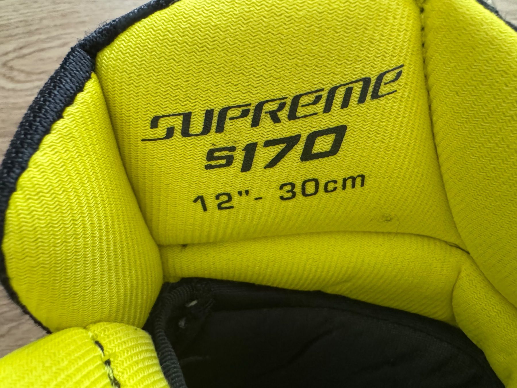 Guanti: Bauer Spielerhandschuhe S 170 Grösse 12" / 30 cm – Usato da Cham venduto da Rubt 3