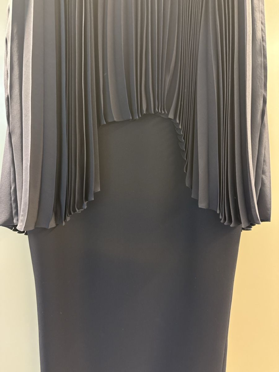 Dior Vestiti: DIOR evening gown with silk pleated overlay – Nuovo (secondo la descrizione) da Bäch SZ venduto da jfog 3