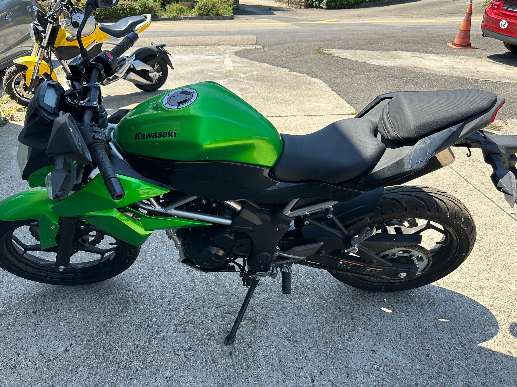 Kawasaki Strada: KAWASAKI Z 125 ABS – Difettoso da Treycovagnes venduto da Campingcar65