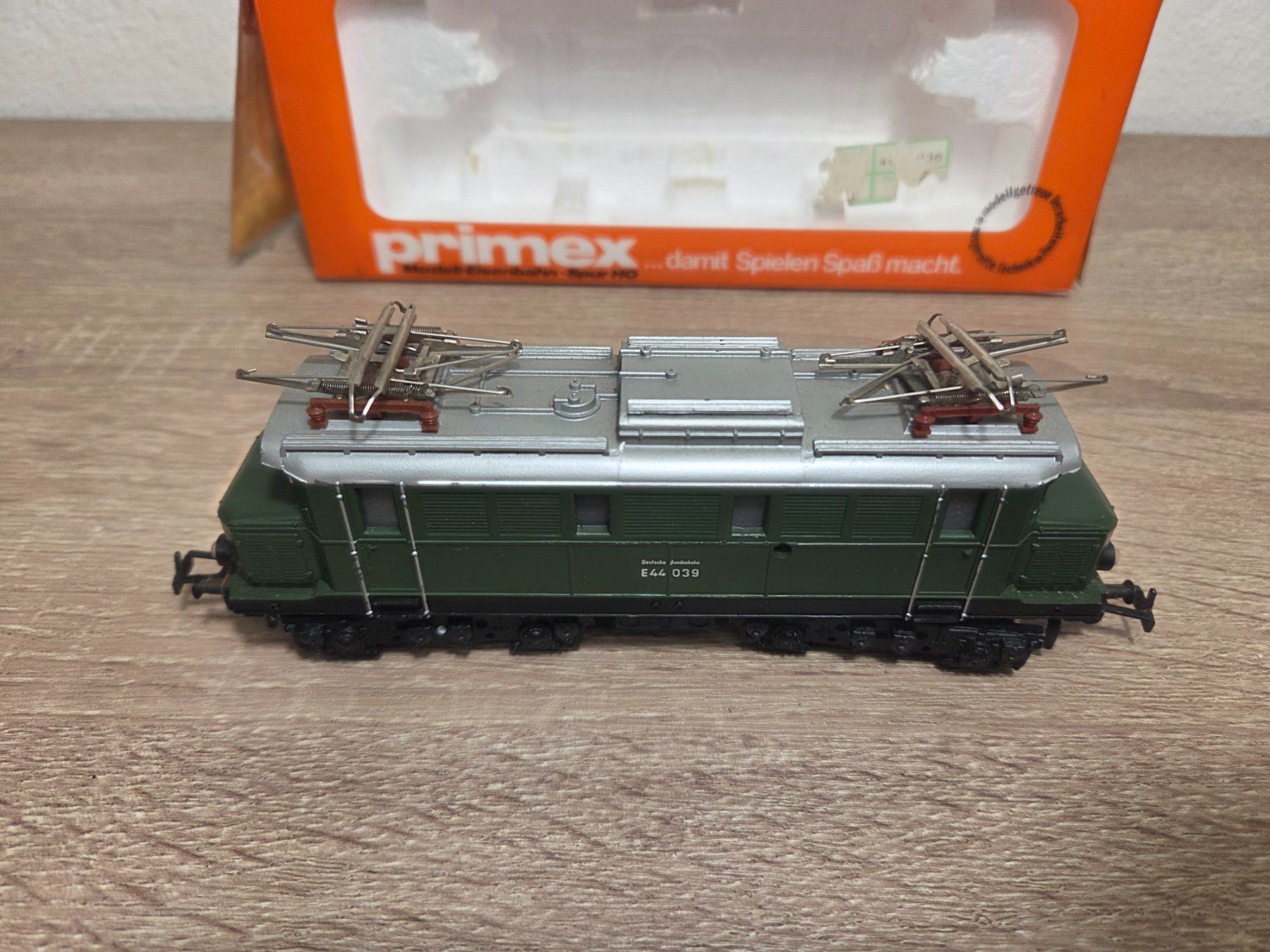 Märklin Modellini di ferrovie: Primex 3008 E-Lok E44 DB H0 – Usato da St-Aubin-Sauges venduto da Lo_Go 4