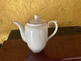 Kaffeekanne Porzellan mit Goldrand‪