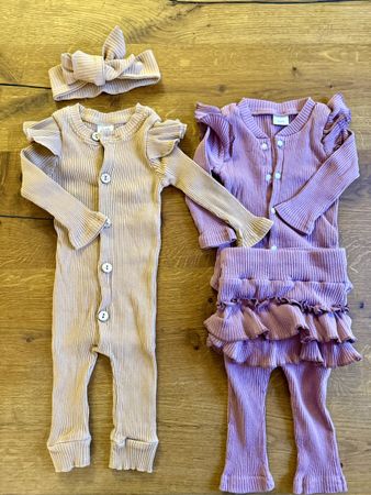 2-teiliges Baby-Set + Strampler mit Haarband – Grösse 68/74
