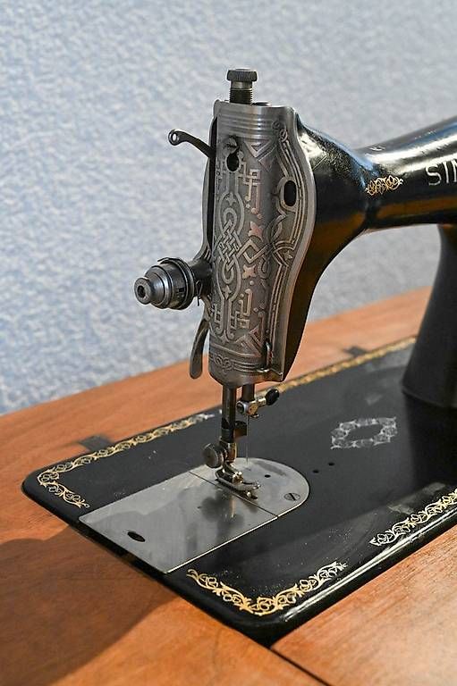 Nähmaschinen: Machine à coudre Singer – Gebraucht aus Gollion von mar_z9zd 2