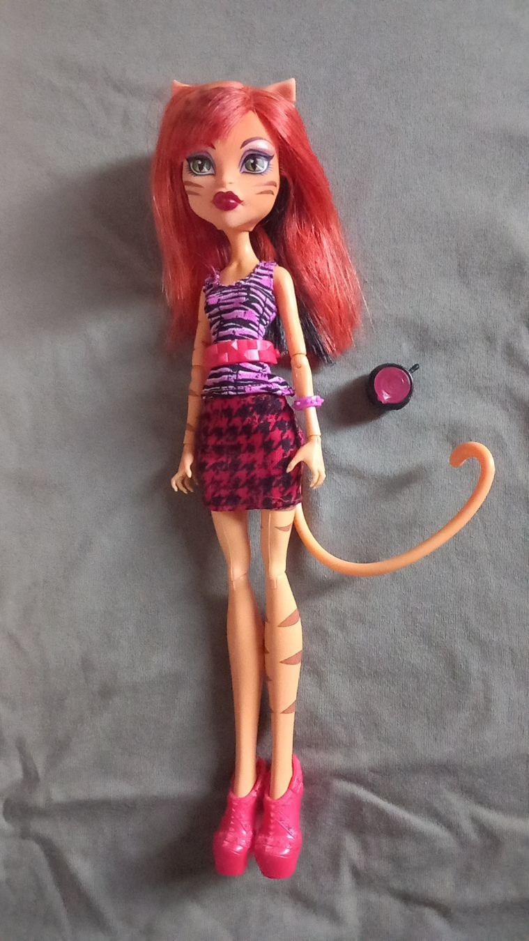Poupées: Monster high Toralei Coffin Bean – D'occasion à Bex par aud_cy2l