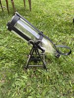 Porte-bouteille ancien en fer forgé et verre - Déco
