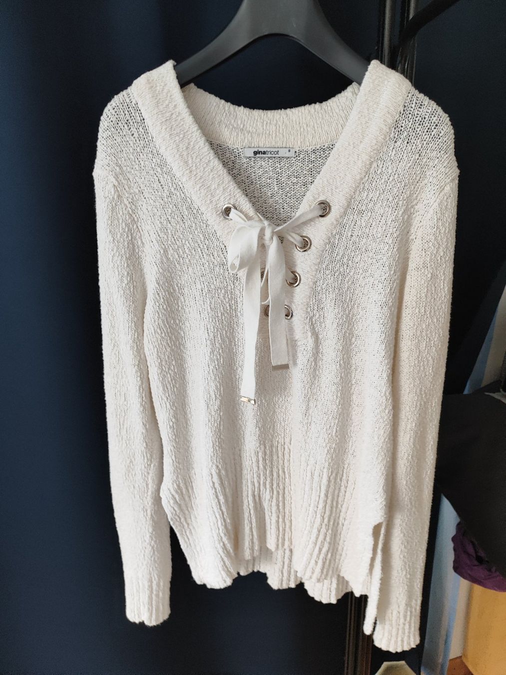 Maglioni & Felpe: Wunderschöner weisser Pullover Ginatricot Gr. S – Usato da Seon venduto da Mandes1